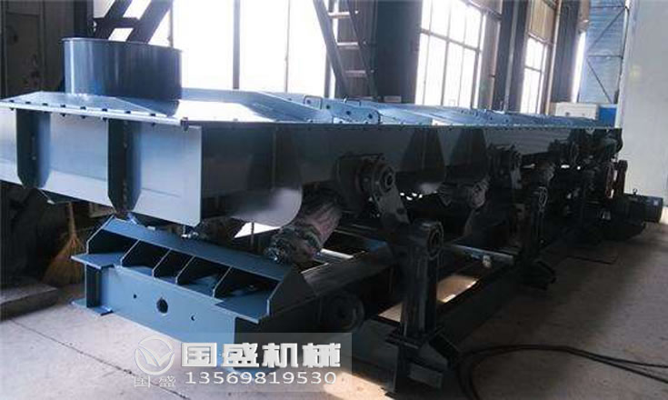 長(zhǎng)距離振動(dòng)輸送機(jī) 長(zhǎng)距離振動(dòng)輸送機(jī)