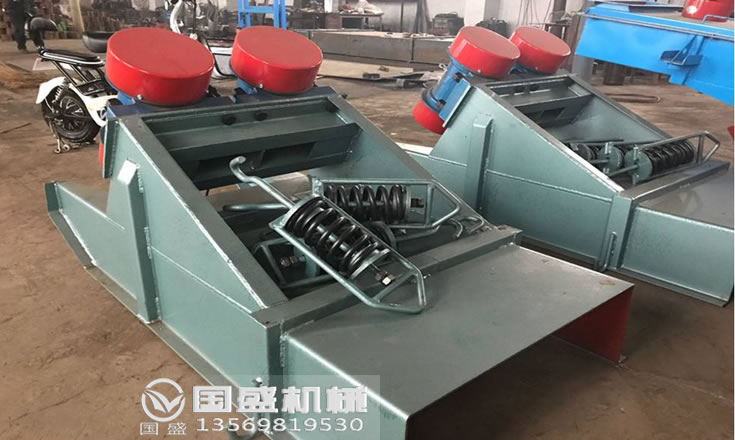 振動(dòng)給料機(jī)廠家 振動(dòng)給料機(jī)廠家
